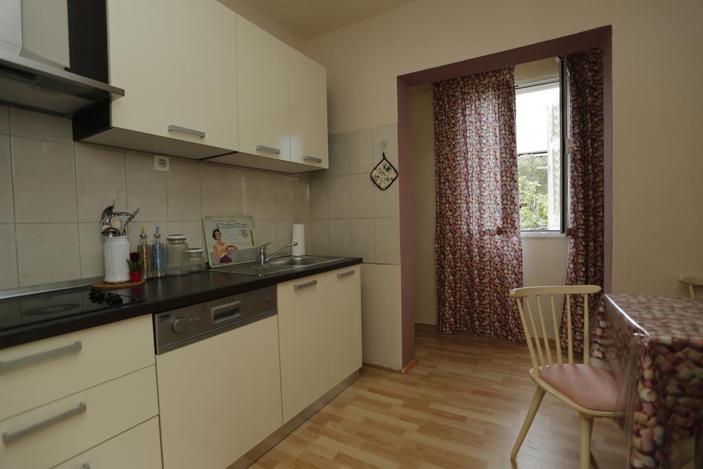 Apartment Magnolia Supetar Kamer foto